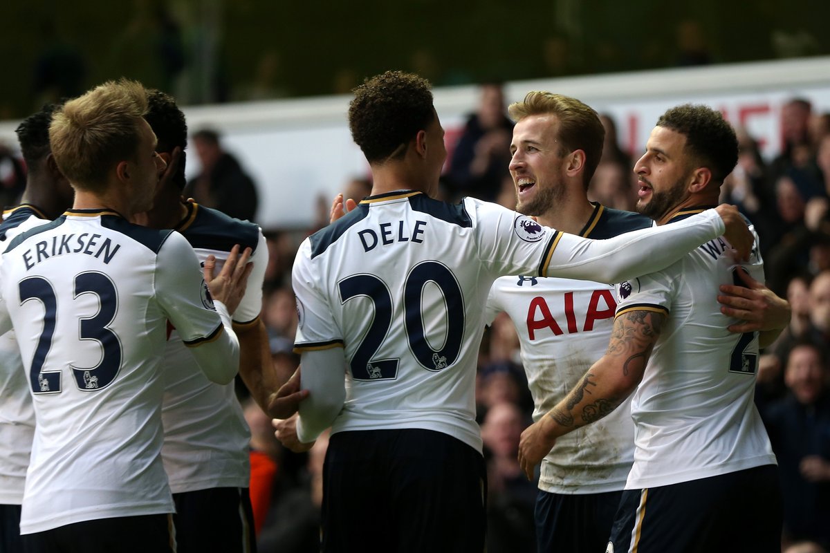 并通过轮换 并通过轮换